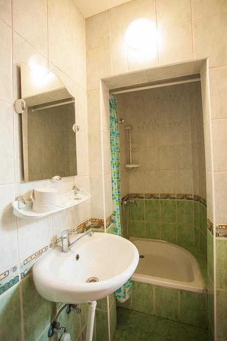 Gracia Hotell Berehove  Exteriör bild