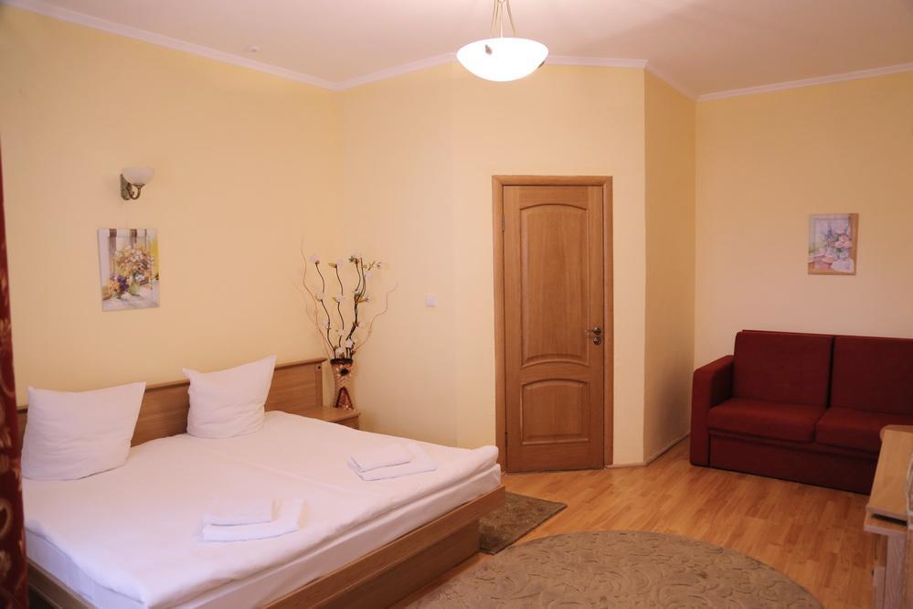 Gracia Hotell Berehove  Exteriör bild